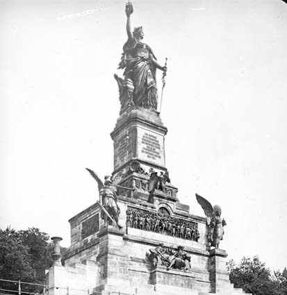 Niederwald-Denkmal monumentet.