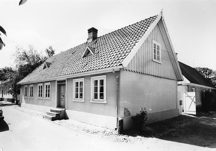 Paul Jönska gården är en skeppargård från 1880-...