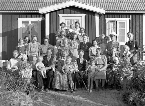 Nils Nilssons Fruns 75 årsdag grupp Mjönäs.
