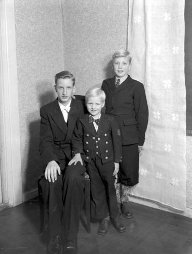 Ester och Arthur Janssons  pojkar Arkelstorp.
