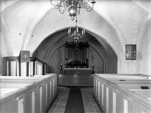 Kyrkan interiör Ivö.
