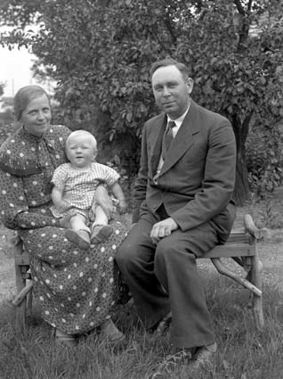 Fritz Jönsson Balsby med familj.