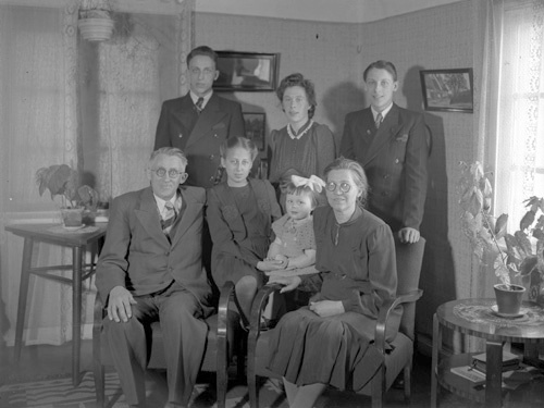 And. Jeppsson familjen och fru Ingar Arkelstorp.