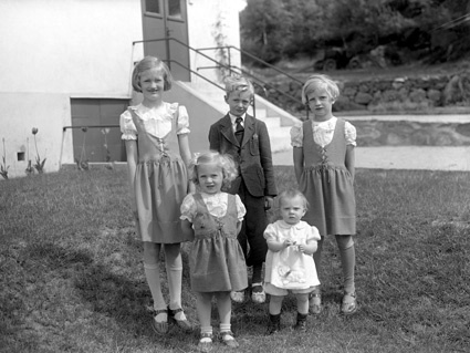 Albert och Anna Svenssons barn Vånga.