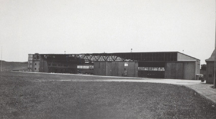 Den ... hangaren vid Bulltofta. Maj 1931