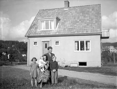 Hubert och Iris Oredsson med barnen Laila Per o...