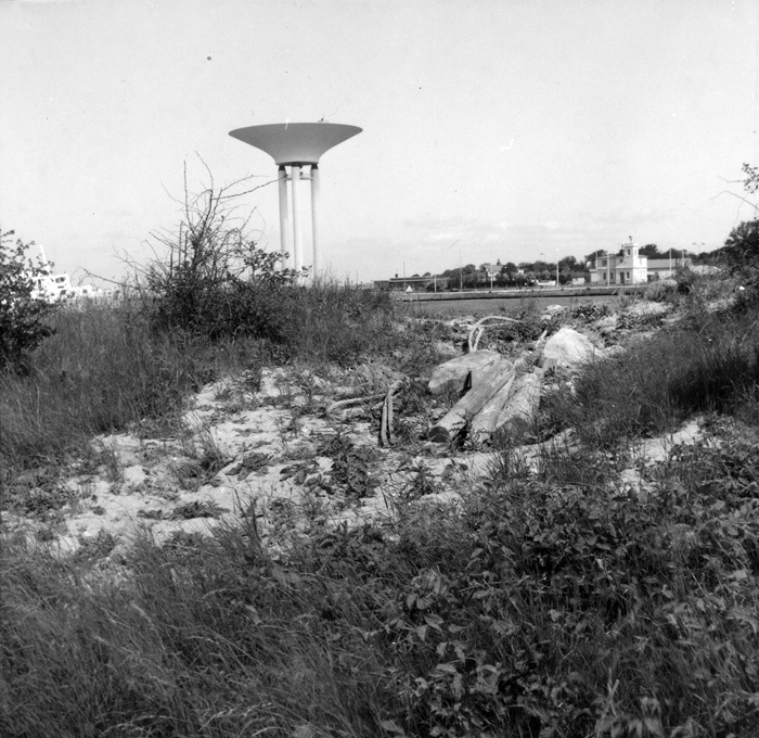 Konstgjorda ön Gråen på våren 1970.