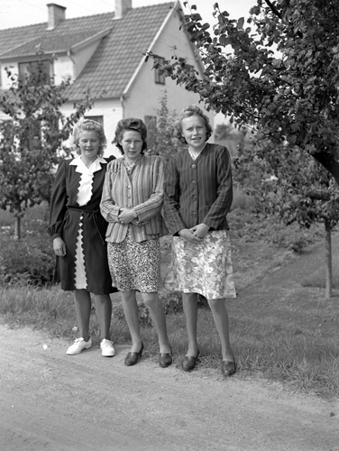 Ulla Rossander, Iris Nilsson och Ella Persson, ...