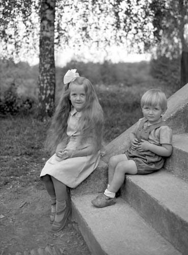 Mattis Nilssons 2 barn Mjönäs.
