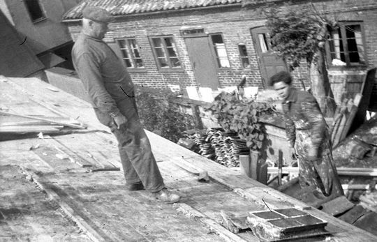 Kjell på taket 1947