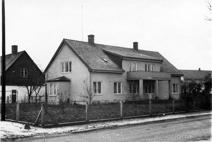 Hörngården. Bondgård, byggd 1800-talet. Ägare 1...