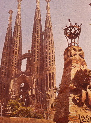 ..ofullbordade katedralen, Barcelona
