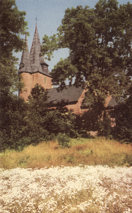 Husaby kyrka. (byggd omkr. år 1000)