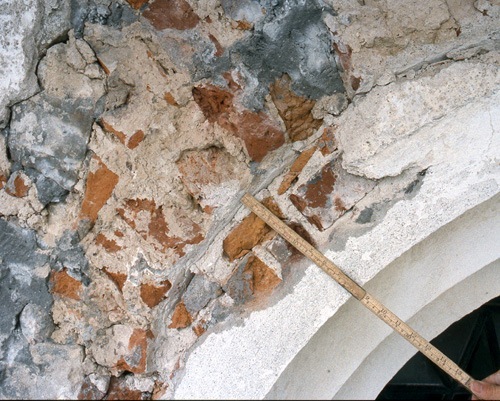Andrarums kyrka, äldre fönster juli -98