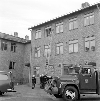 Brandövning i Bromölla skola november 1969.