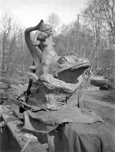 Axel Olssons skulptur fisken Arkelstorp.