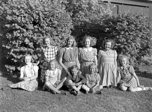 Hakvin Mattissons 9 barn sitt Snäckestad.