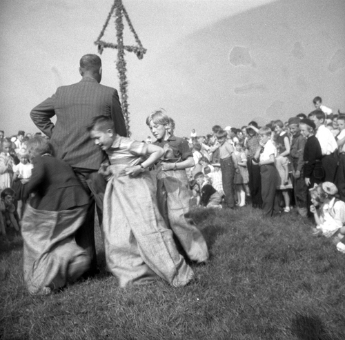 Midsommarfirandet i Tjörnedala 1955