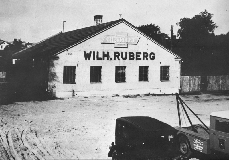 Bilverkstad. Wilhelm Rubergs bilverkstad, 1929....