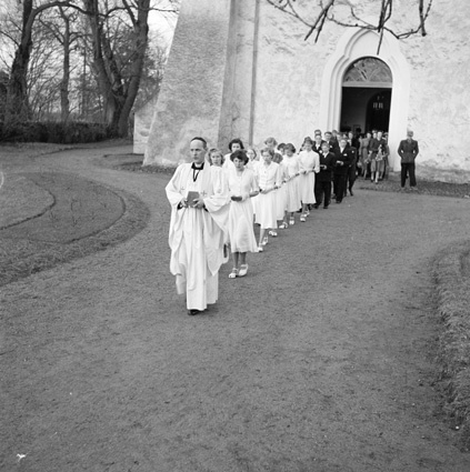 Konfirmation i Ivetofta kyrka 1951.