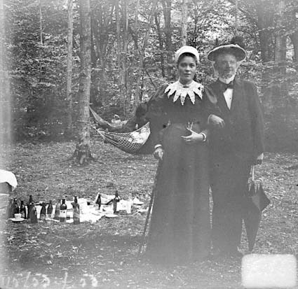 Persson och Olga Nilsson i Valje 2/8. 1896