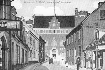 Lund, St. Gråbrödersgatan med posthuset.