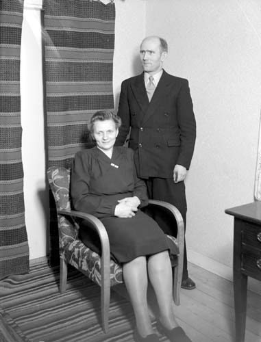 Edvin Persson m. fru Rörmossen.
