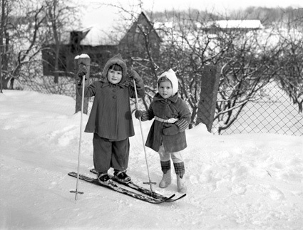 Erik Olanders barn Ingegerd och Birgitta, Arkel...