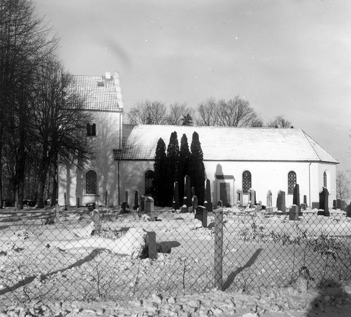 Borgeby kyrka. Foto från söder.