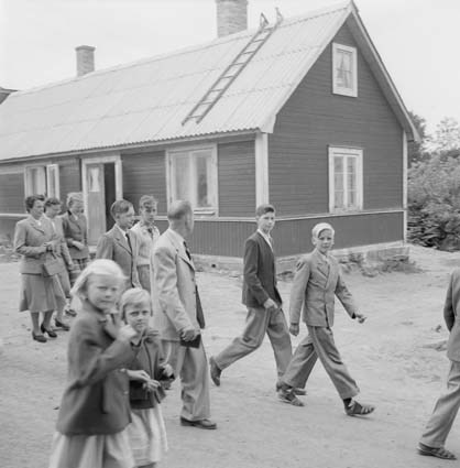 Skolavslutning i Alvikenskolan 1953 06 13, vid ...