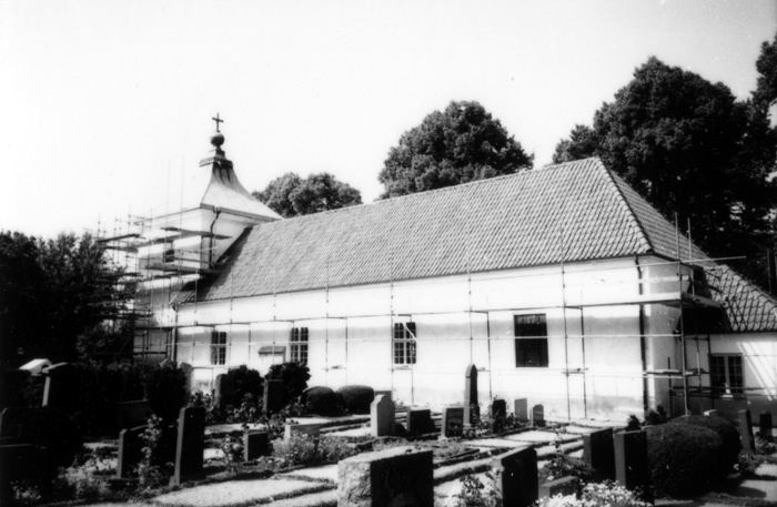 Yttre renovering av Barsebäcks kyrka. Ställning...