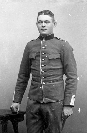 Reproduktion August Olsson, militär Ekestad.