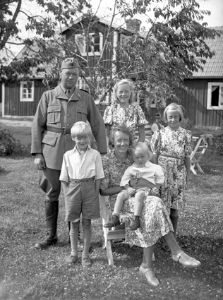 Alfred Nilssons familjen Mjönäs.