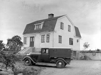 Bagare Sven Nilsson huset och bilen Oppmanna.