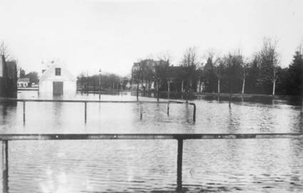 Översvämning av hästtorget 1928. 