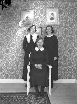 Rut,Klara och Ester Johansson Staversvad.