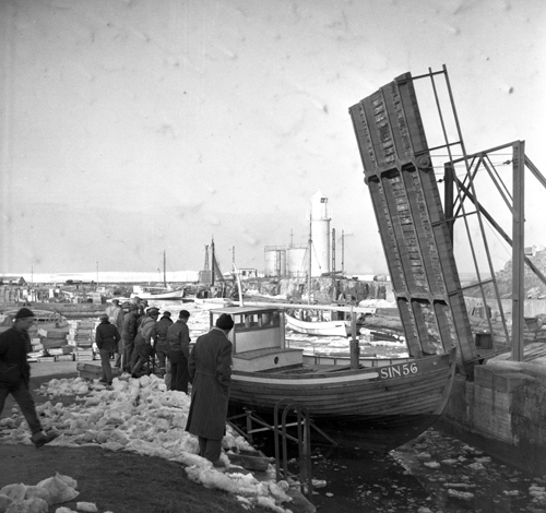 Fiskebåtarnas första tur sen isen kom