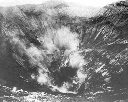 Det inre av Bromos krater, Java.