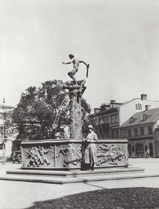 Vasabrunnen på Larmtorget i Kalmar. Isse. Juni ...