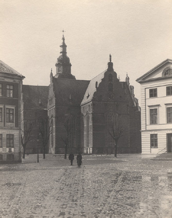 Kristianstad, 1917. Stortorget och kyrkan.