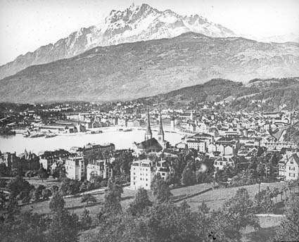 Luzern med Pilatus.