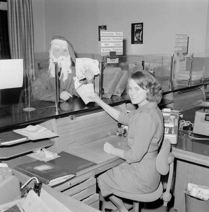 Posten servar jultomten, 1963.