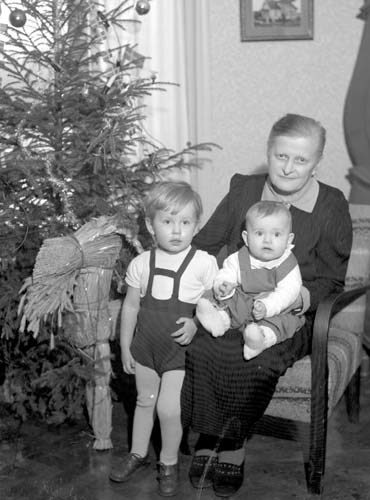 Mauritz Månssons mor o barnen Svenarp.