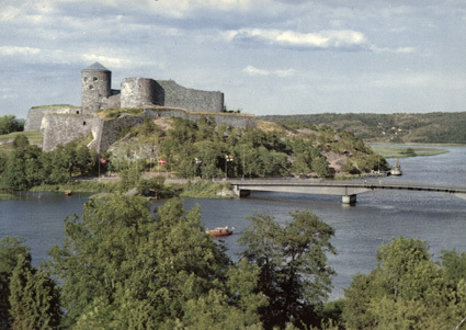 Kungälv: Bohus Fästning med bron över Nodre älv.