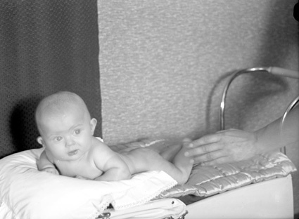 Nils Olssons dotter inne blixt naken Lövedal.