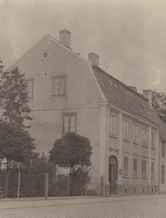 Det gamla hemmet i Kristianstad. Huset mot stor...