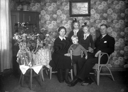 Oskar Persson familjen samlad grupp Arkelstorp.