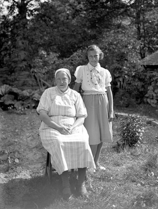 Hilma och hennes dotter Ida Johnsson, Skärsnäs.