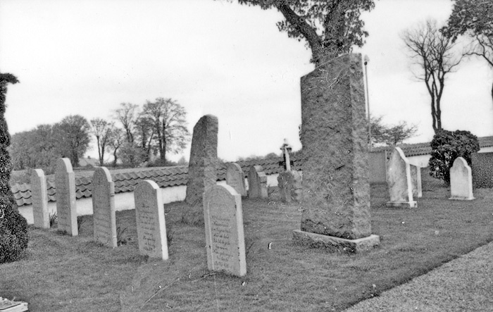 Västra Ingelstads kyrkogård.