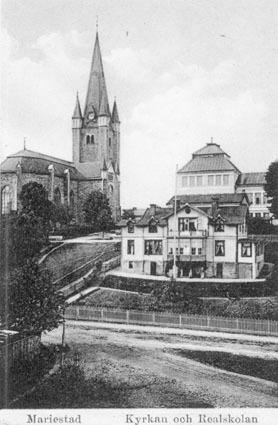 Mariestad    Kyrkan och Realskolan